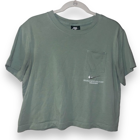 Nike Crop Top - Picture 2 of 6